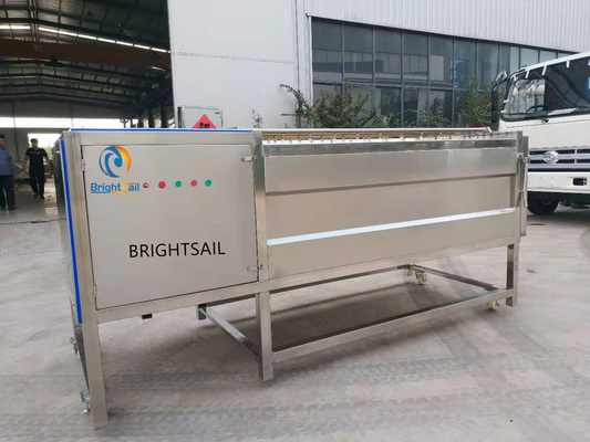 La machine à laver au gingembre de l'usine industrielle dans les machines à laver de Brightsail