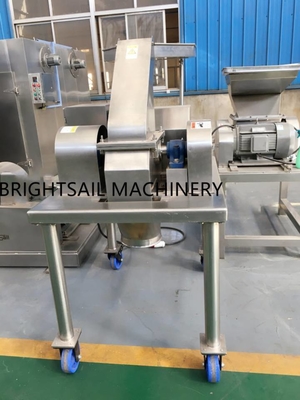 Machine de broyage de poudre d'herbes de BSF moulin à gaz pharmaceutique moulin à marteaux d'herbes chinoises de Brightsail