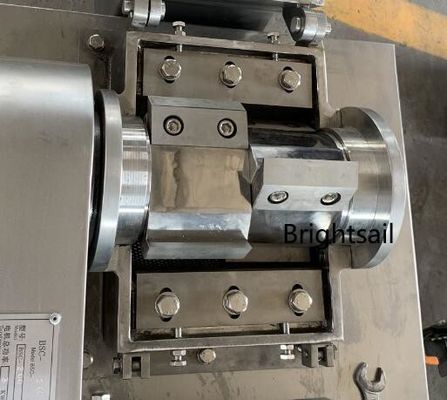 Taille 0.5-20mm de sortie machine de meulage de safran des indes de la capacité 50-1000kg/H