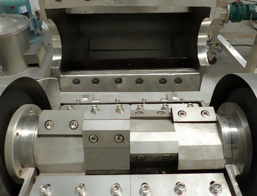 Taille 0.5-20mm de sortie machine de meulage de safran des indes de la capacité 50-1000kg/H